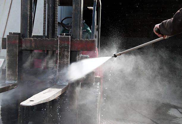 Best Sidewalk and Walkway Pressure Cleaning in Moville, IA